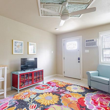 Elm Street Cottage Seguin Εξωτερικό φωτογραφία