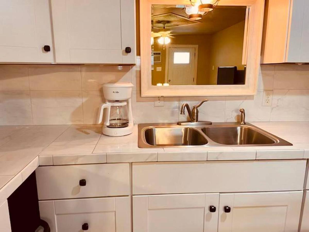 Elm Street Cottage Seguin Εξωτερικό φωτογραφία