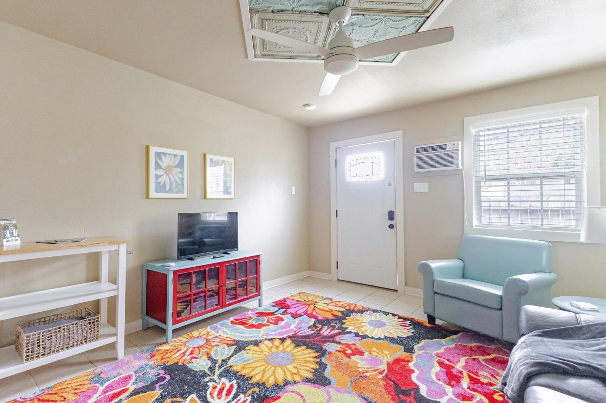 Elm Street Cottage Seguin Εξωτερικό φωτογραφία