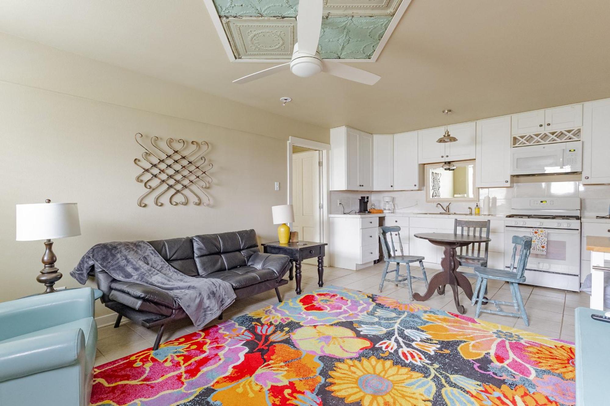 Elm Street Cottage Seguin Εξωτερικό φωτογραφία
