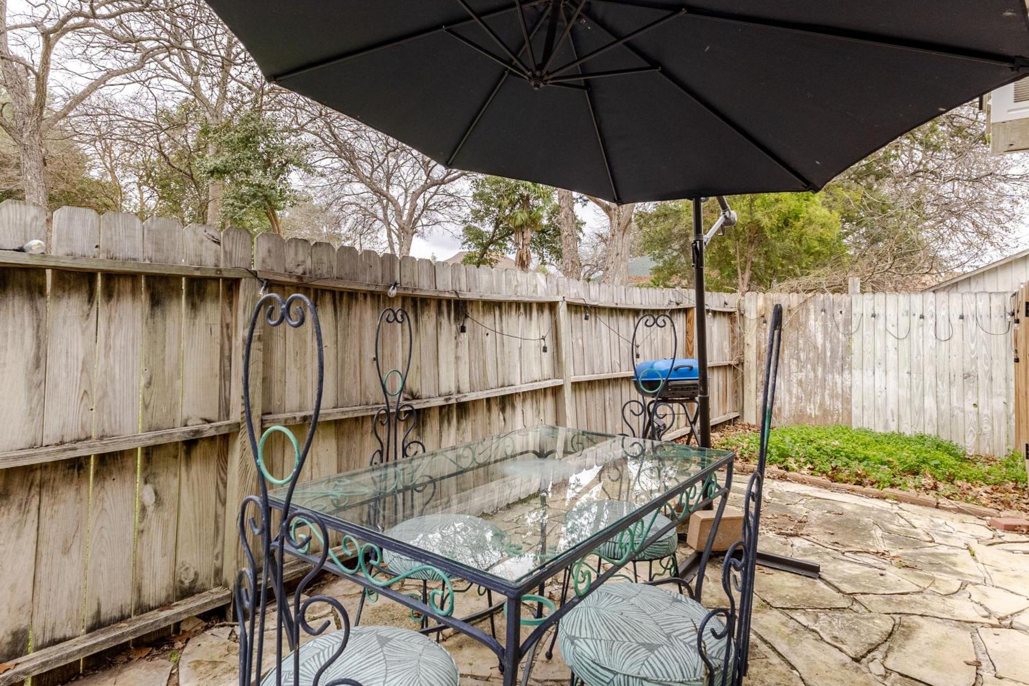 Elm Street Cottage Seguin Εξωτερικό φωτογραφία
